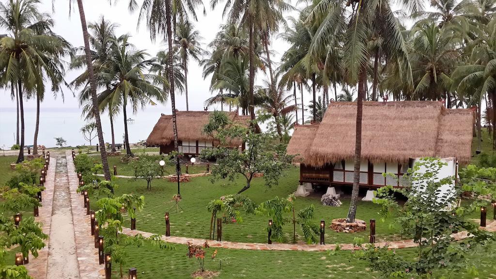 Ary'S Lagoon Bungalow & Hotel Karimunjawa Exterior foto