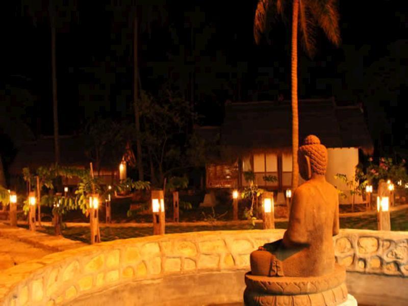 Ary'S Lagoon Bungalow & Hotel Karimunjawa Exterior foto